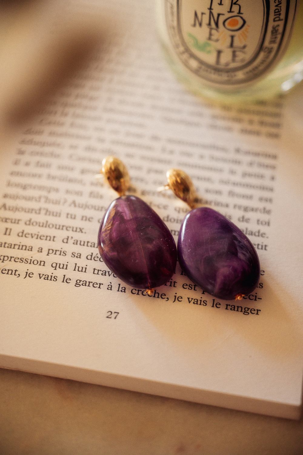 DIY boucles d'oreilles palet irrégulier violet