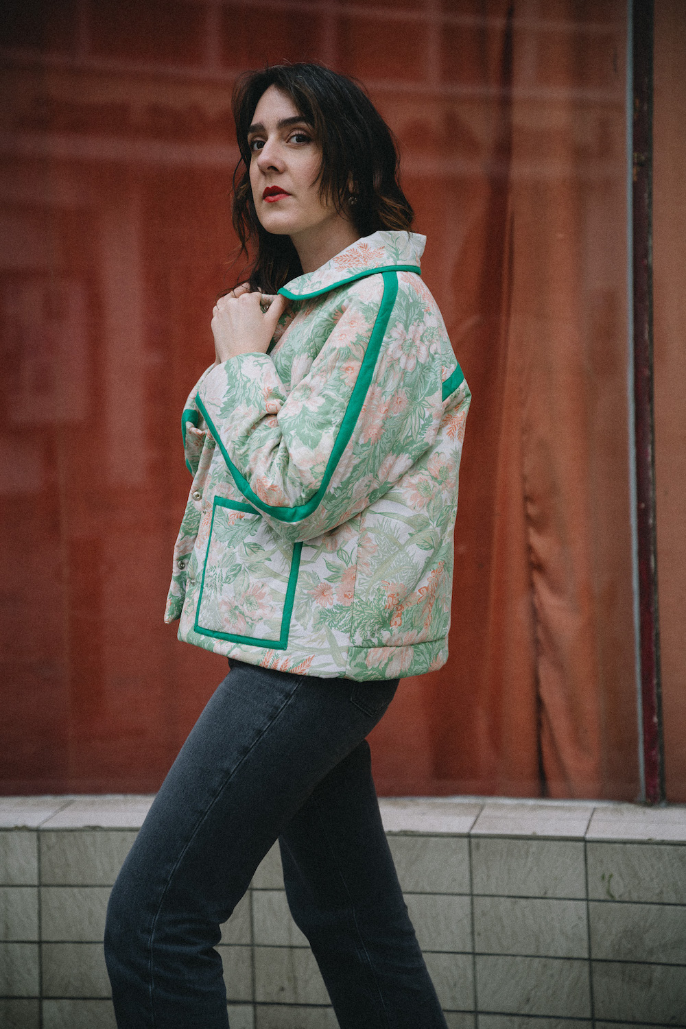 Coudre la veste Elodie de Maéli Paris - Upcycling d'un couvre lit