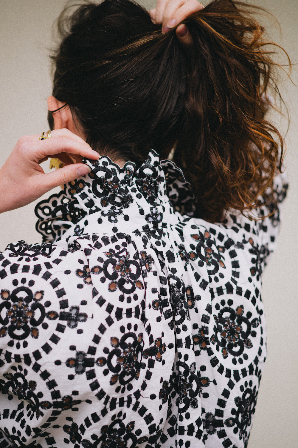 Coudre la blouse Anoushka version broderie anglaise