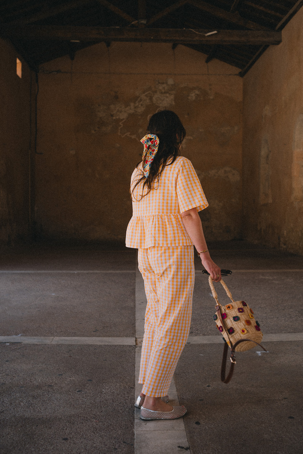 Coudre un ensemble blouse et pantalon en vichy abricot