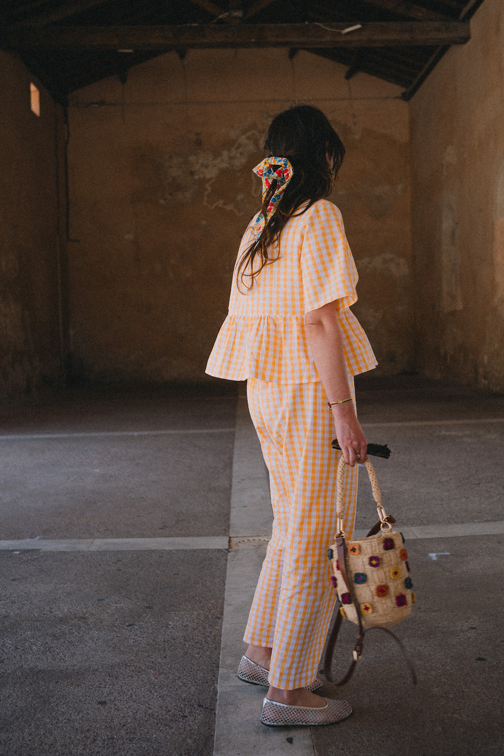 Coudre un ensemble blouse et pantalon en vichy abricot