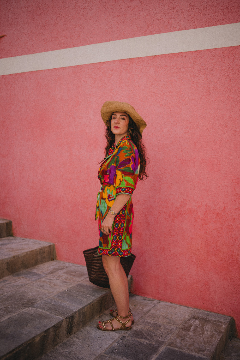 Coudre la Atlas Wrap Dress dans un tissu imprimé foulard