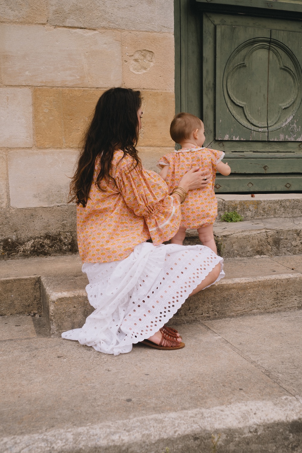 Blouse Owen et barboteuse Hanoï d'Ikatee en coton Shanti de Papa Pique et Maman Coud