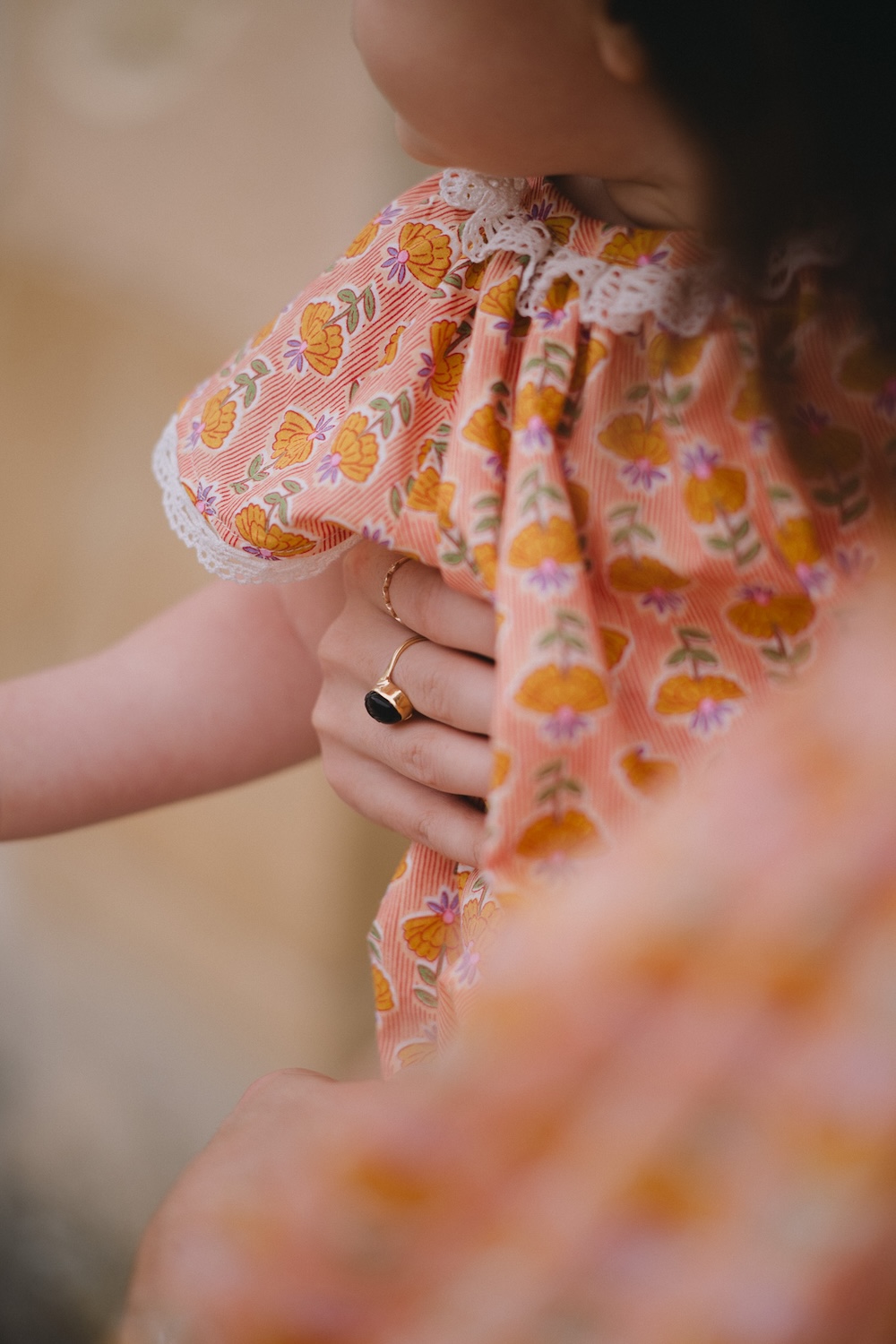 Blouse Owen et barboteuse Hanoï d'Ikatee en coton Shanti de Papa Pique et Maman Coud